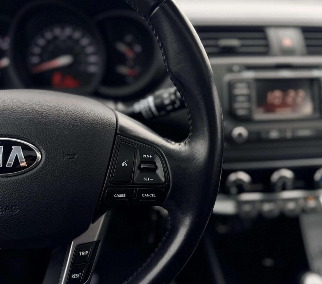 2015 Kia Rio 5dr HB Auto EX Photo