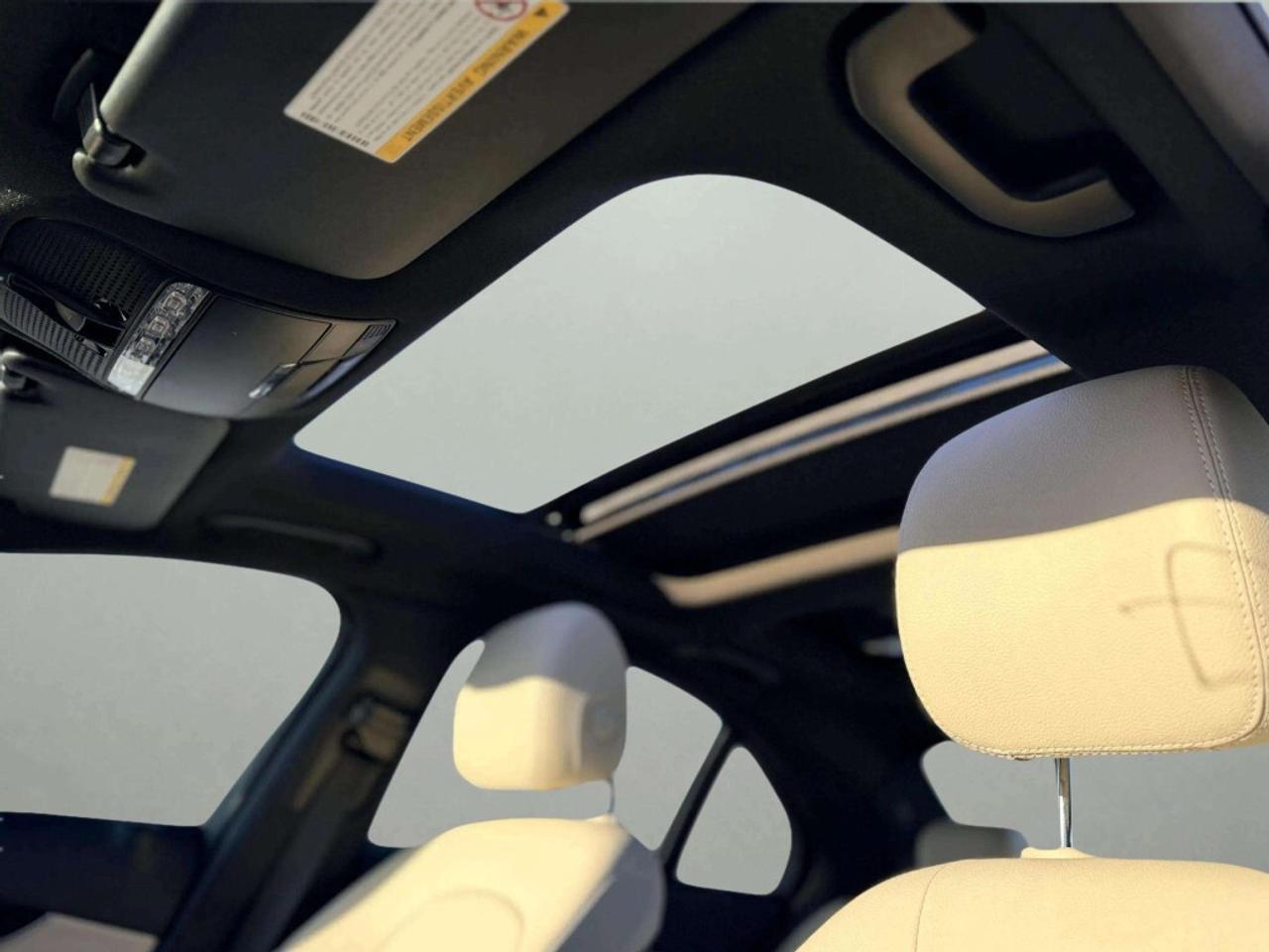 2018 Mercedes-Benz C-Class C 300 4MATIC Sedan Photo