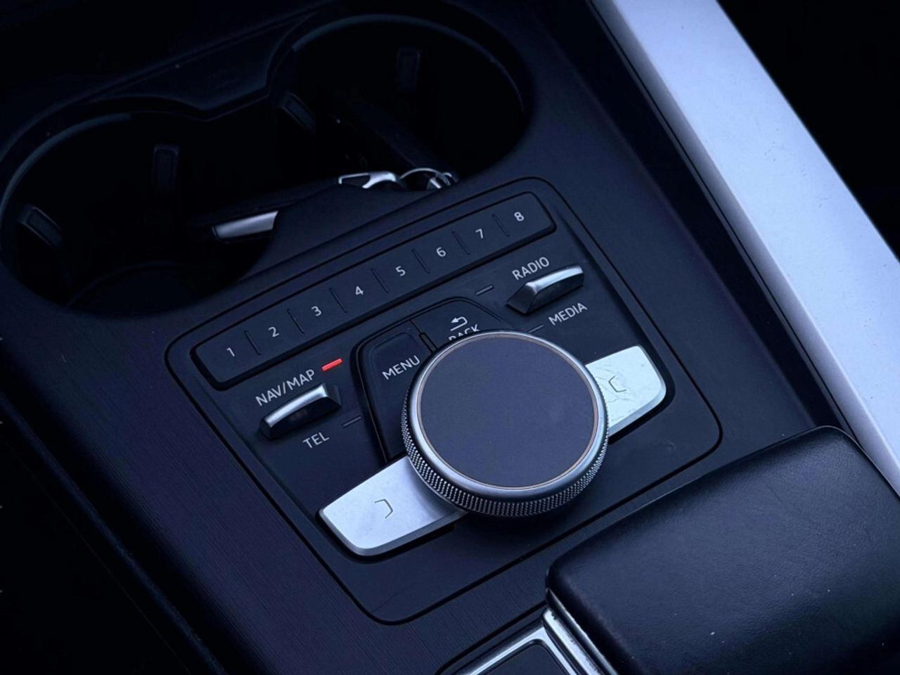 2018 Audi A4 2.0 TFSI quattro Komfort S tronic Photo