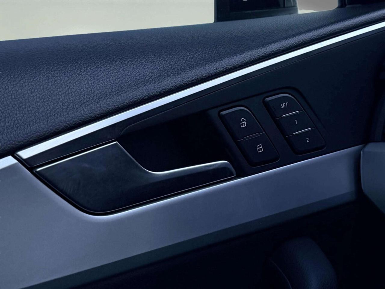 2018 Audi A4 2.0 TFSI quattro Komfort S tronic Photo