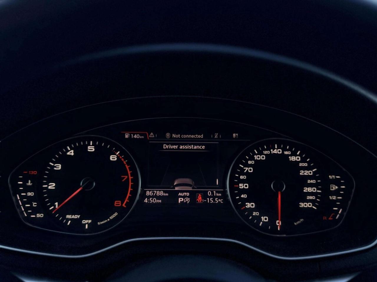 2018 Audi A4 2.0 TFSI quattro Komfort S tronic Photo