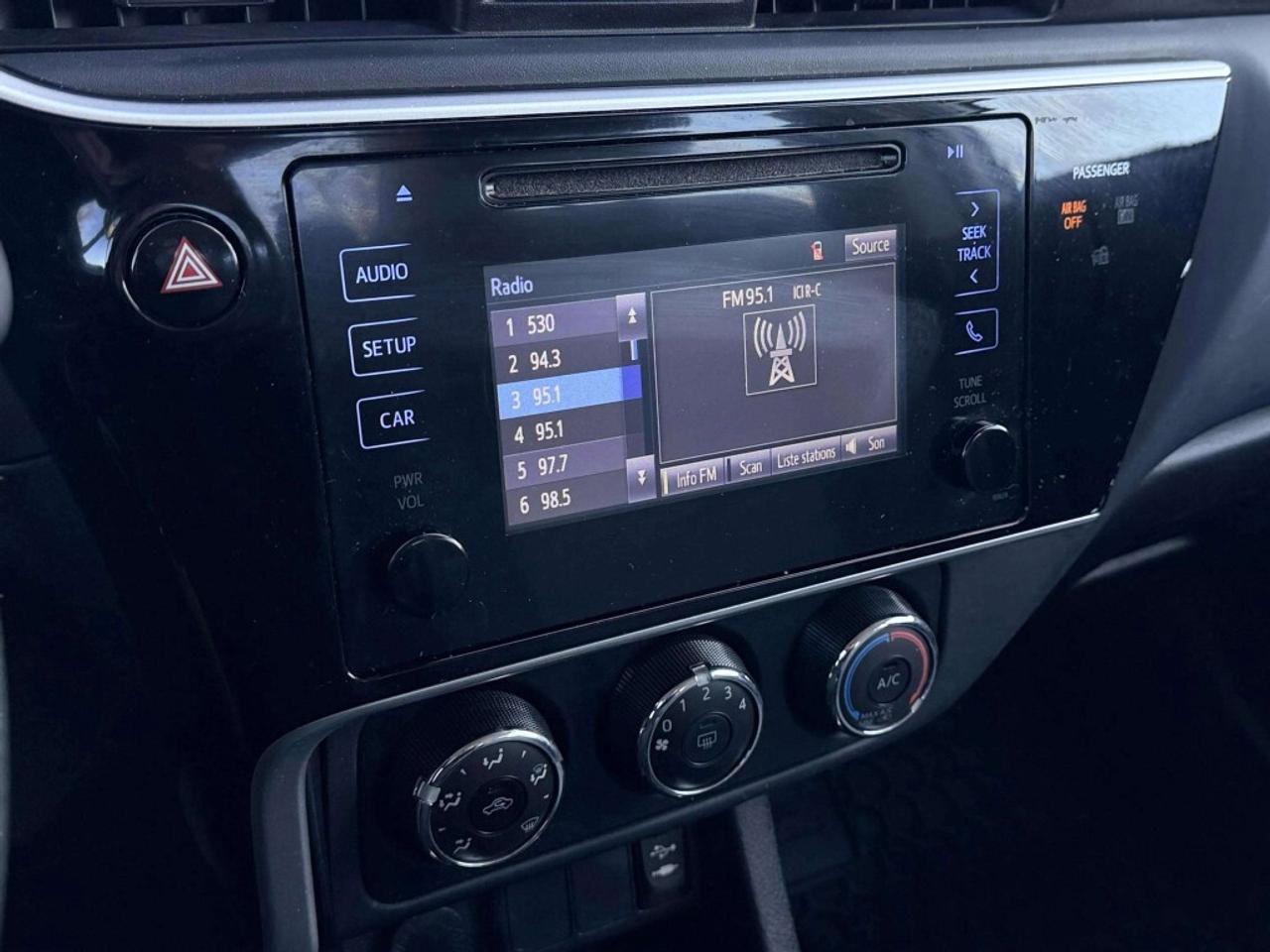 2017 Toyota Corolla 4dr Sedan CVT CE Photo