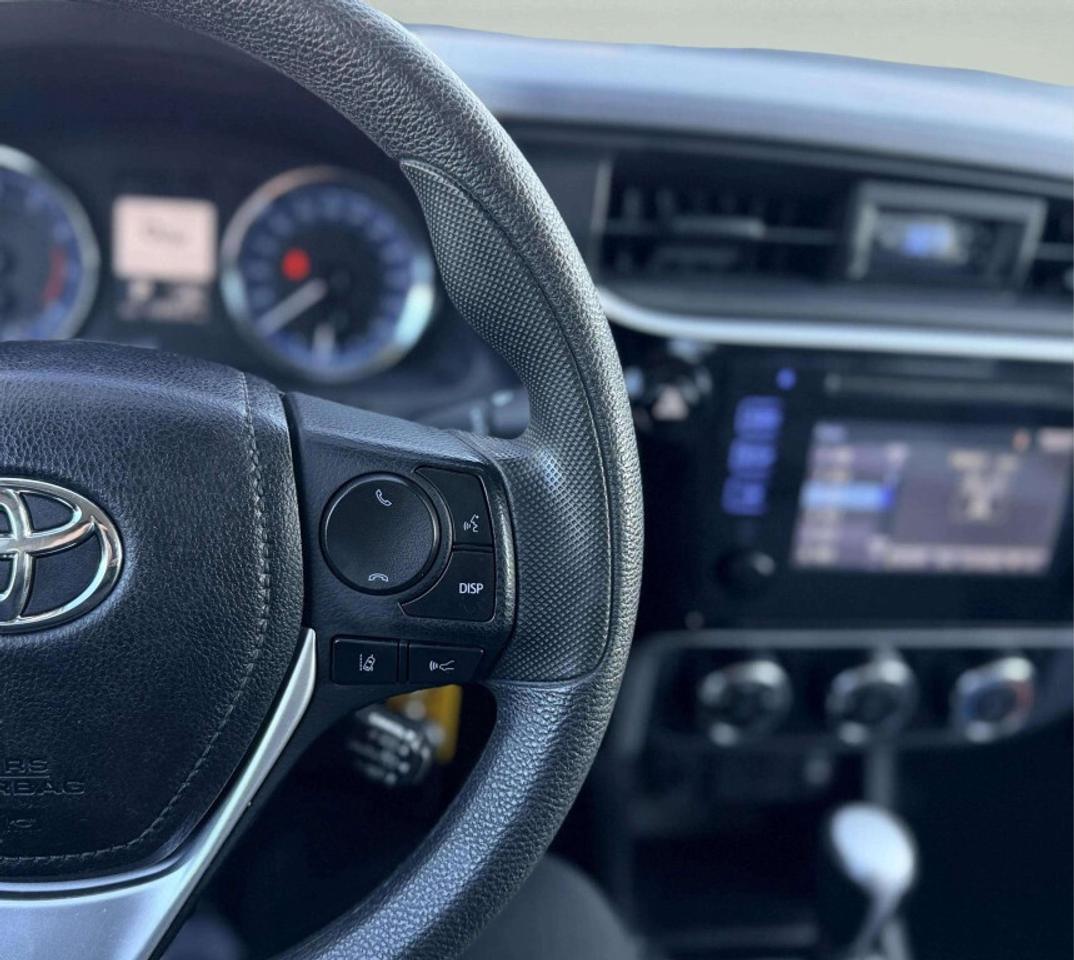 2017 Toyota Corolla 4dr Sedan CVT CE Photo