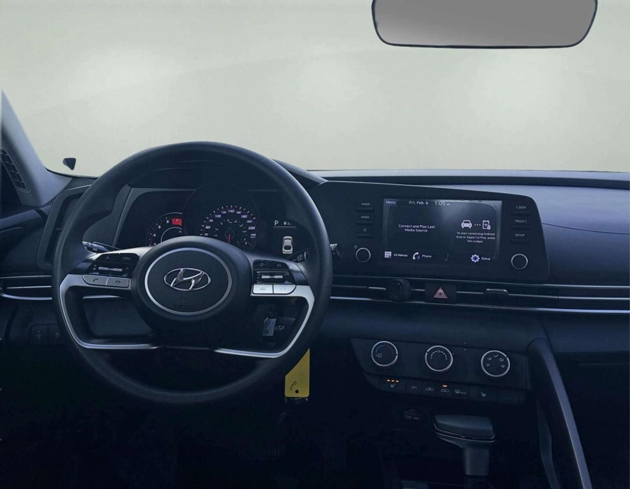 2021 Hyundai Elantra Essential IVT Photo