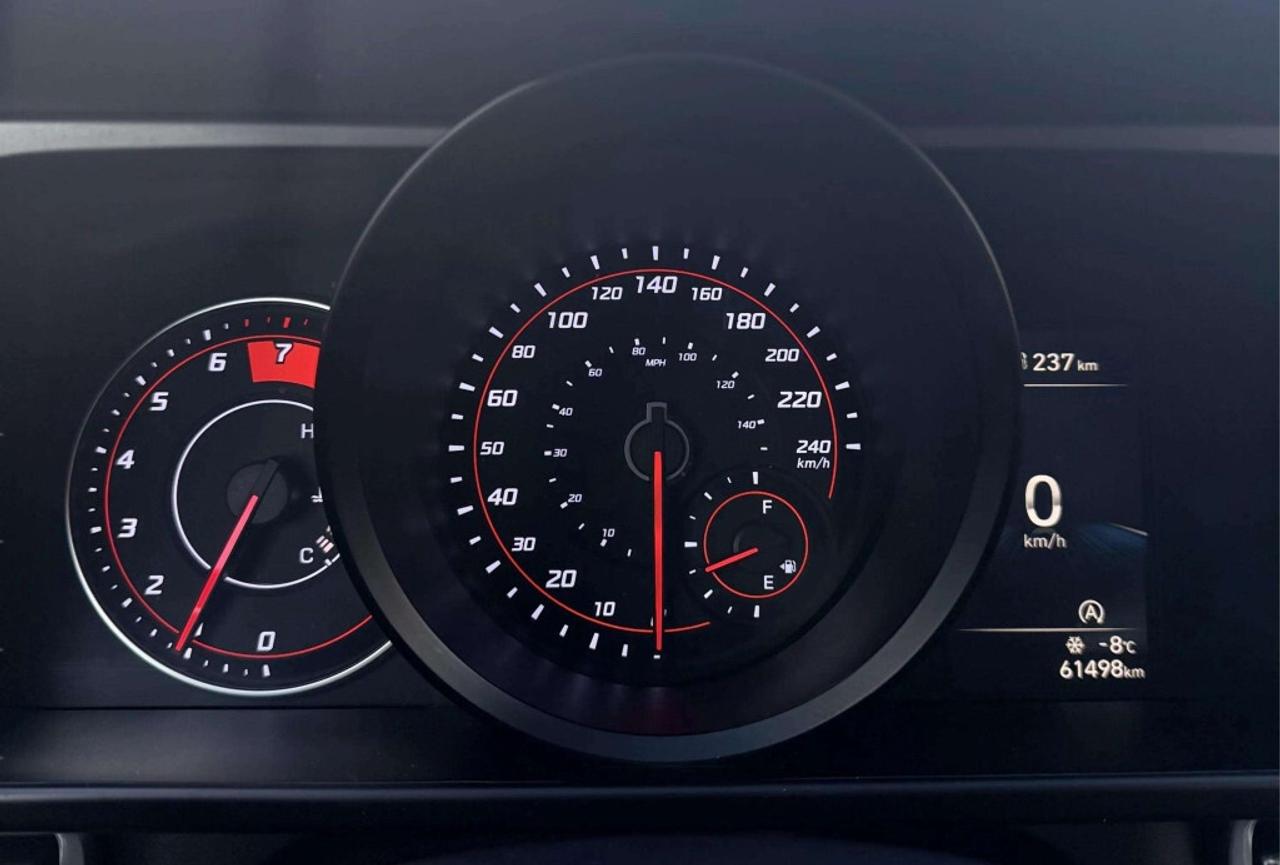 2021 Hyundai Elantra Essential IVT Photo