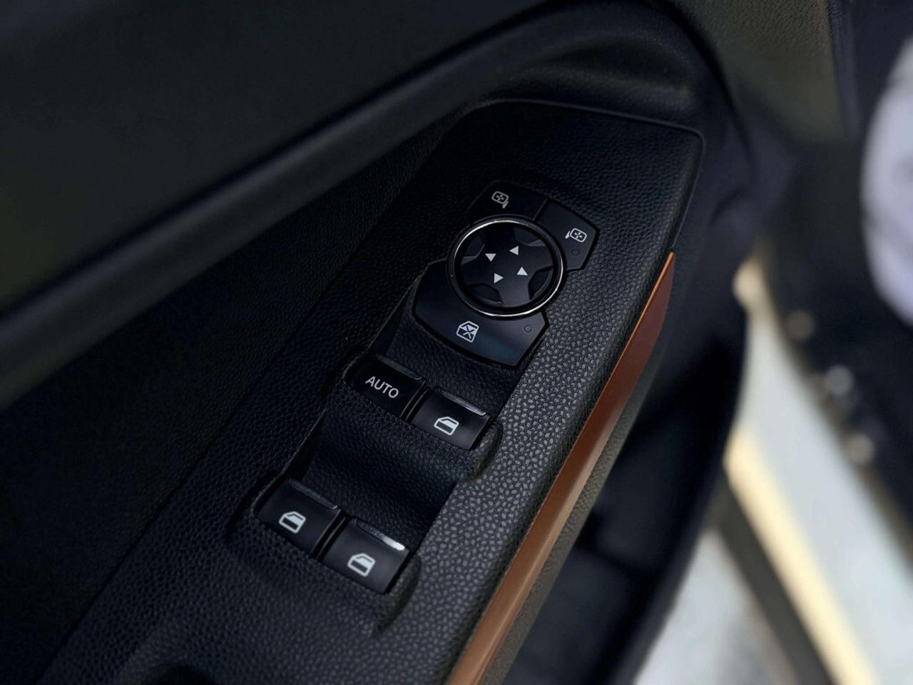 2018 Ford EcoSport SES 4x4 Sport Utility Automatic Photo