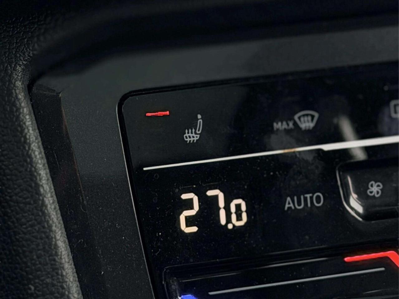 2022 Volkswagen Tiguan R-Line Black Edition 4MOTION Photo