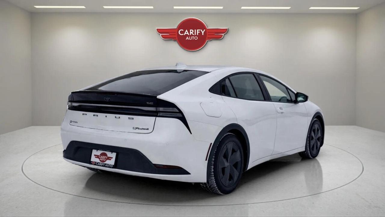 2023 Toyota Prius Prime SE Premium 4dr  CVT Photo