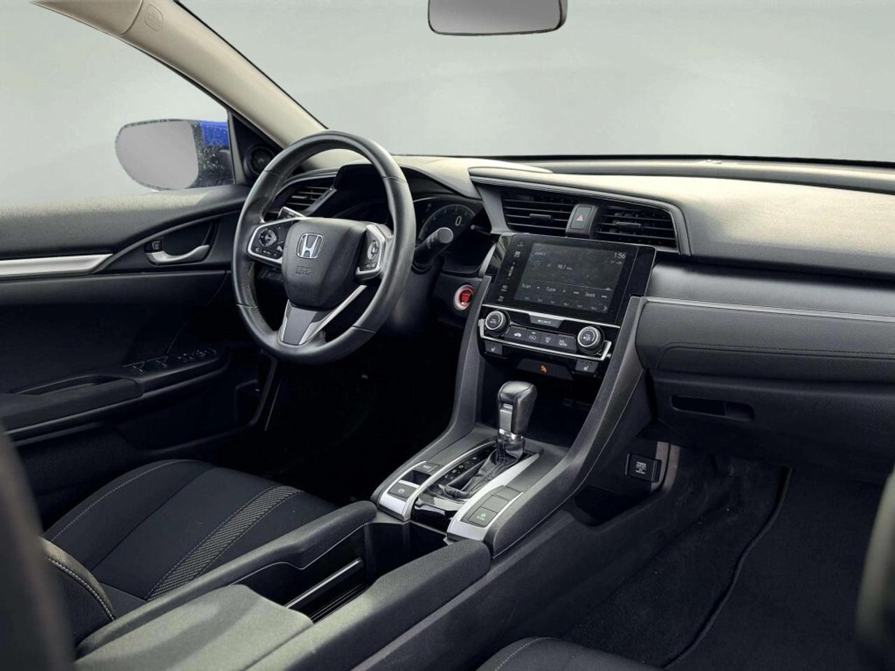 2018 Honda Civic Sedan SE CVT Photo