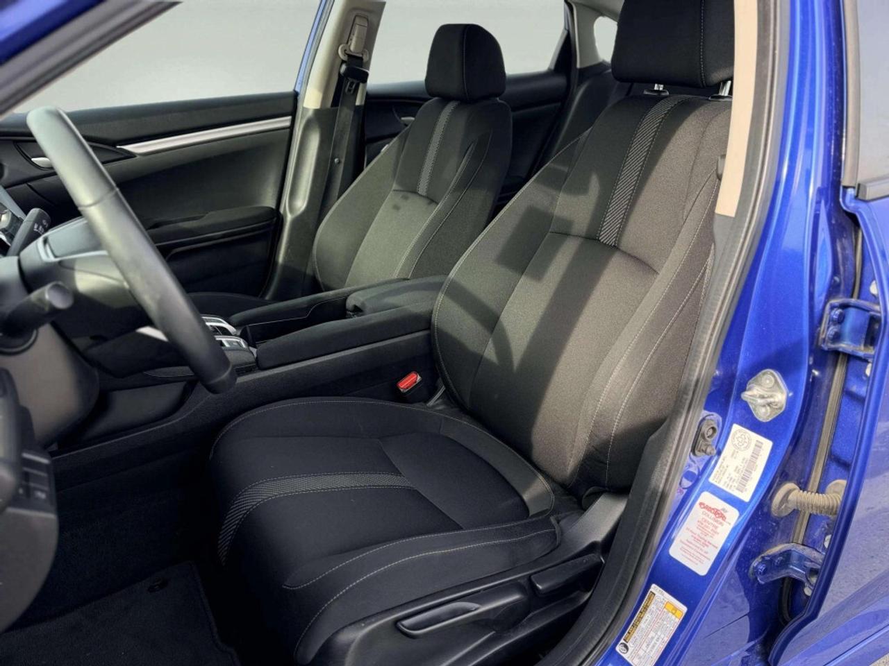 2018 Honda Civic Sedan SE CVT Photo