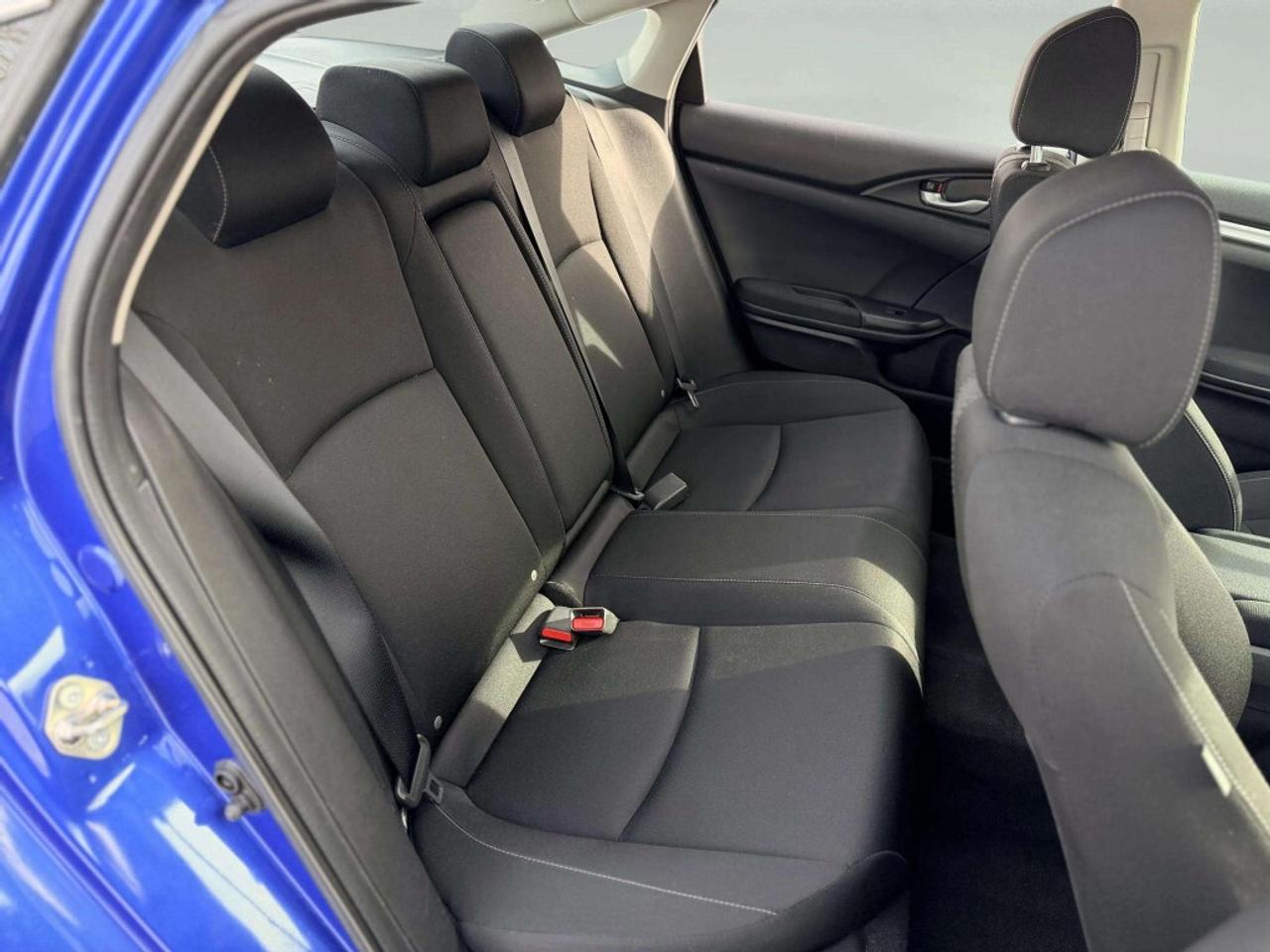 2018 Honda Civic Sedan SE CVT Photo