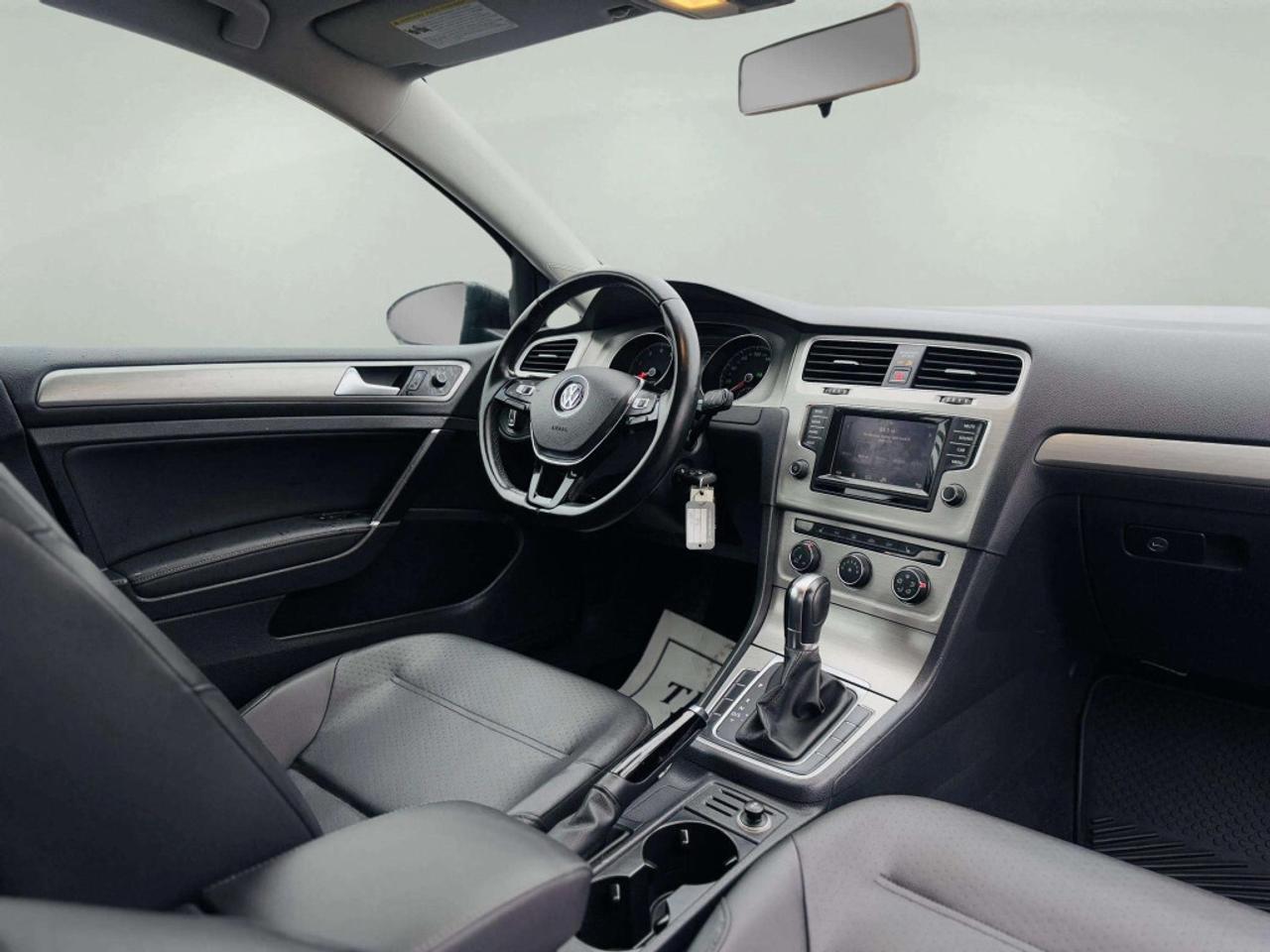 2015 Volkswagen Golf 3dr Hatchback 1.8 TSI Trendline Photo