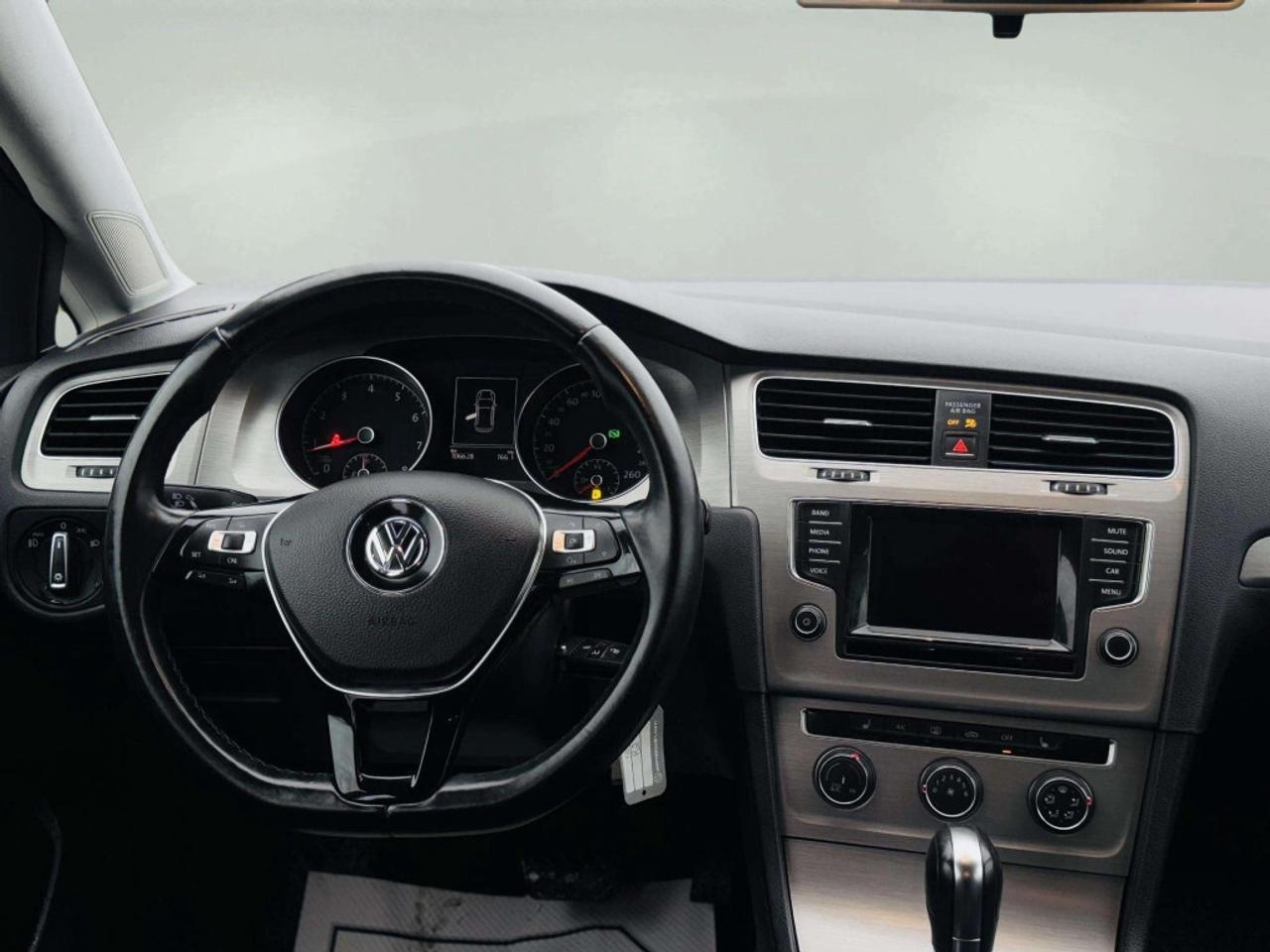 2015 Volkswagen Golf 3dr Hatchback 1.8 TSI Trendline Photo