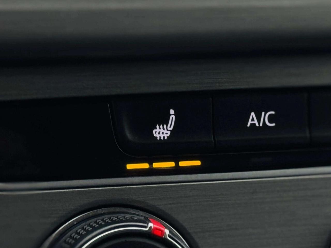 2015 Volkswagen Golf 3dr Hatchback 1.8 TSI Trendline Photo