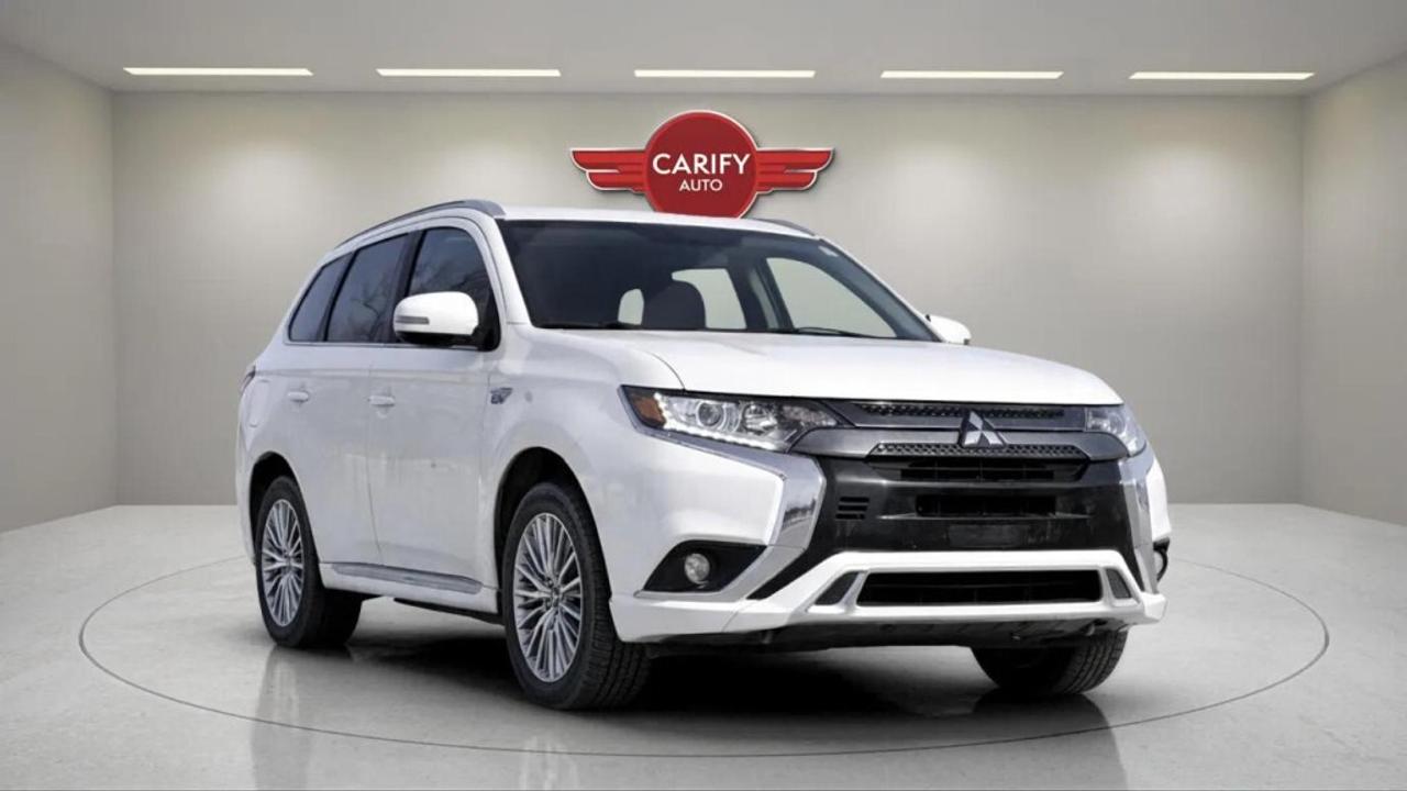 2022 Mitsubishi Outlander PHEV SEL  AWC Photo2