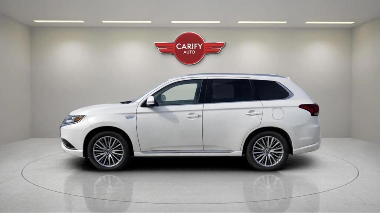 2022 Mitsubishi Outlander PHEV SEL  AWC Photo4
