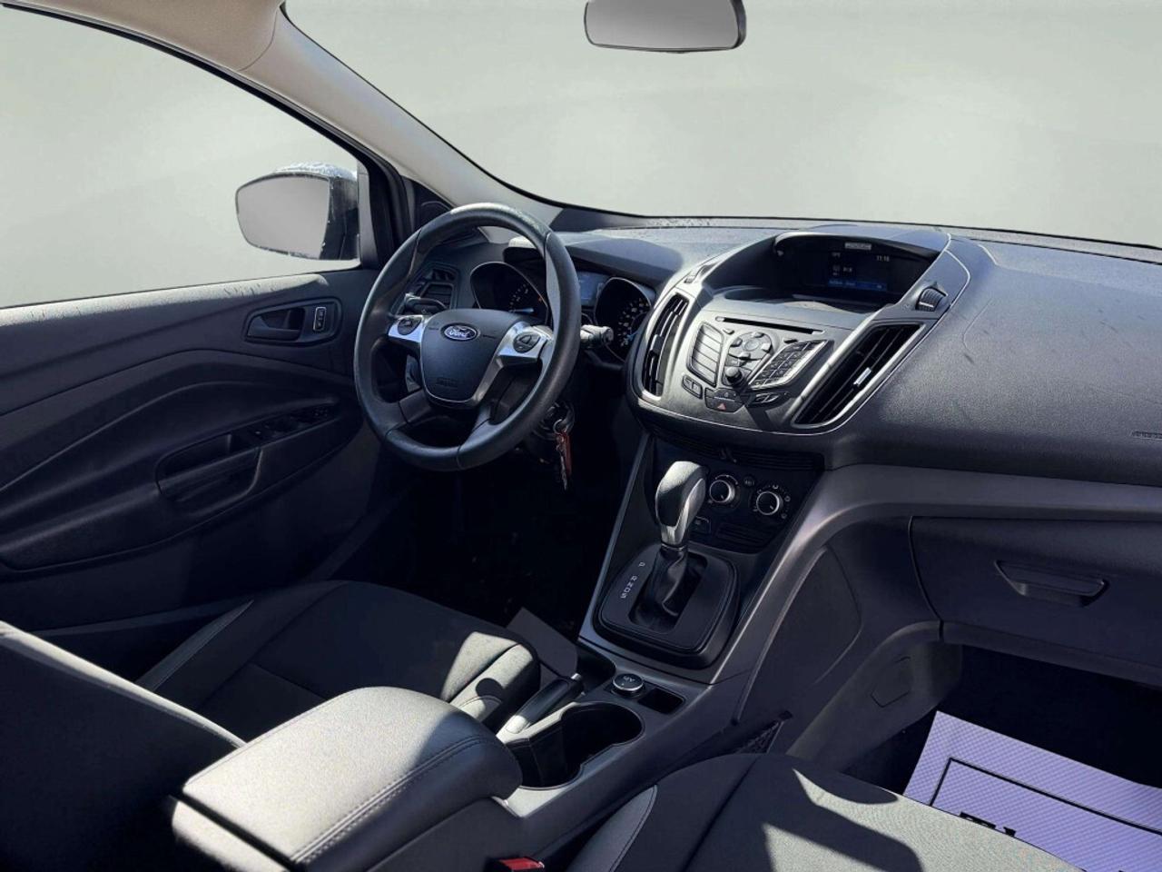 2016 Ford Escape S 4WD Photo