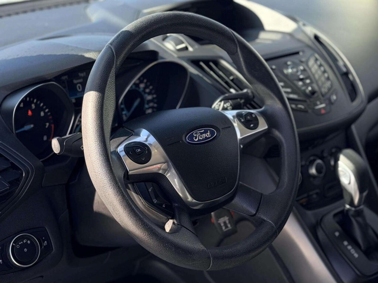 2016 Ford Escape S 4WD Photo