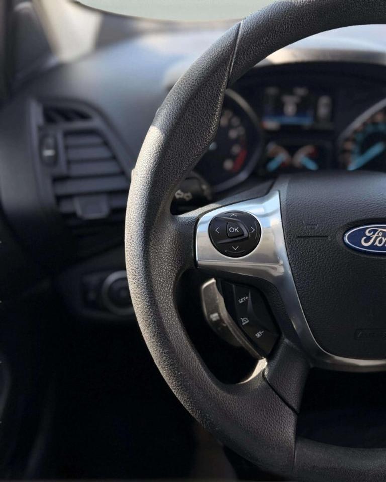 2016 Ford Escape S 4WD Photo