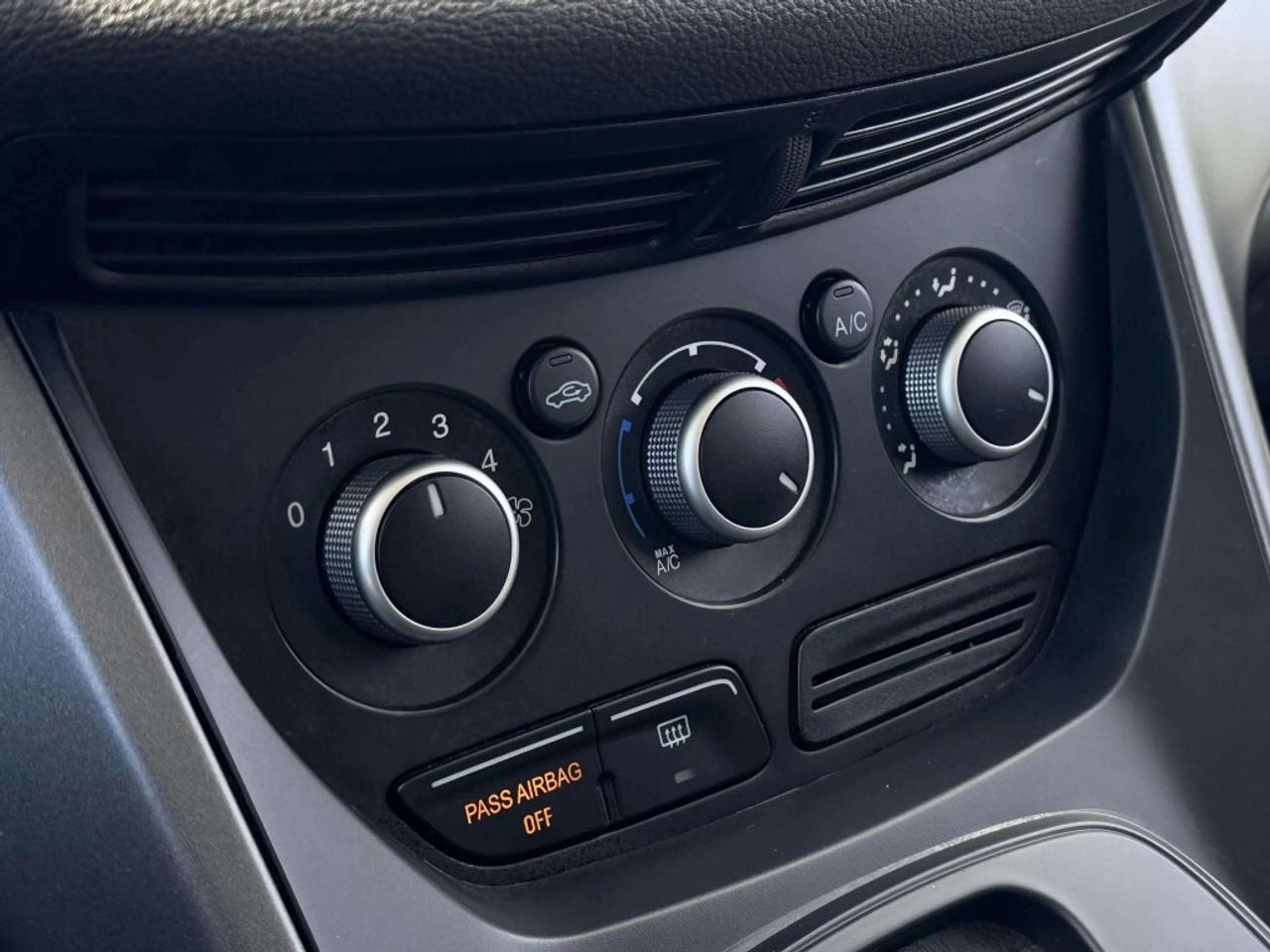 2016 Ford Escape S 4WD Photo