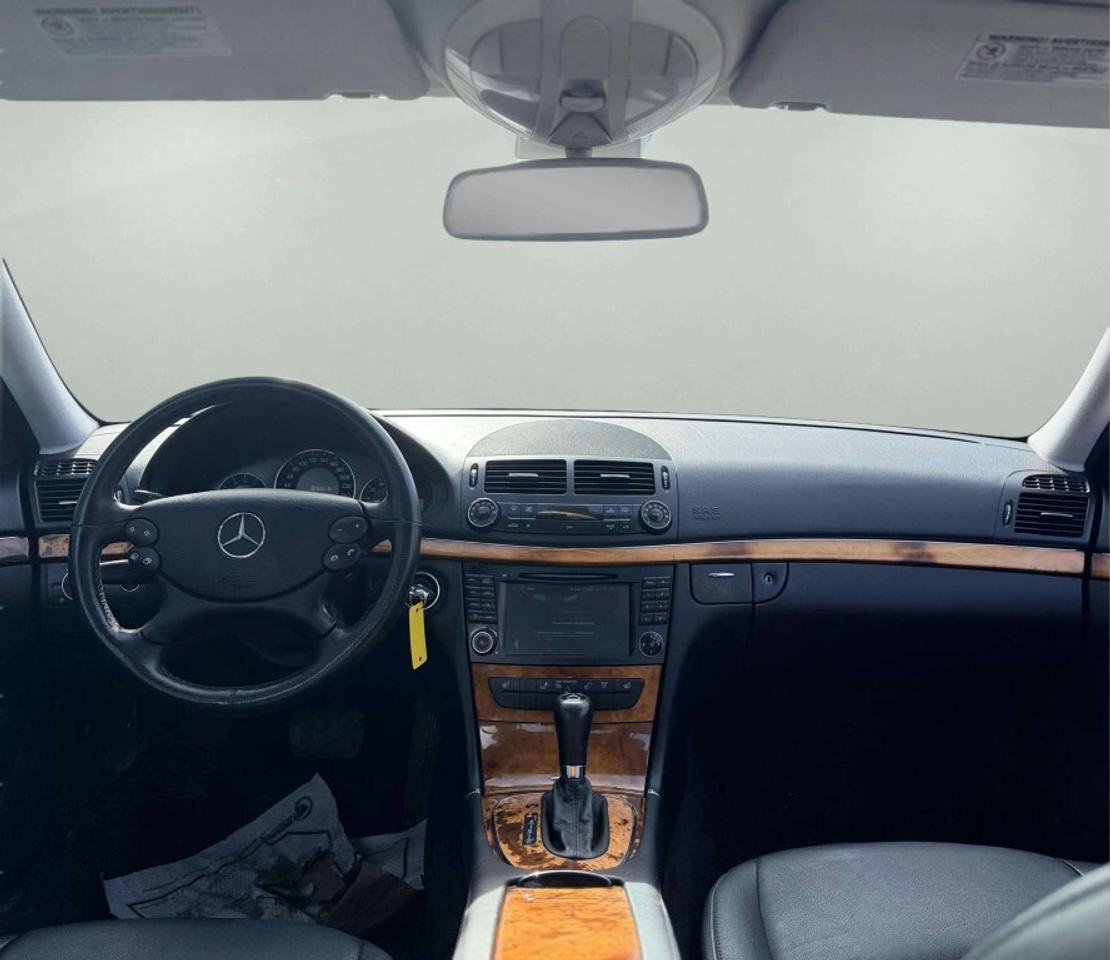 2007 Mercedes-Benz E-Class 4dr Sedan 3.5L 4MATIC Photo