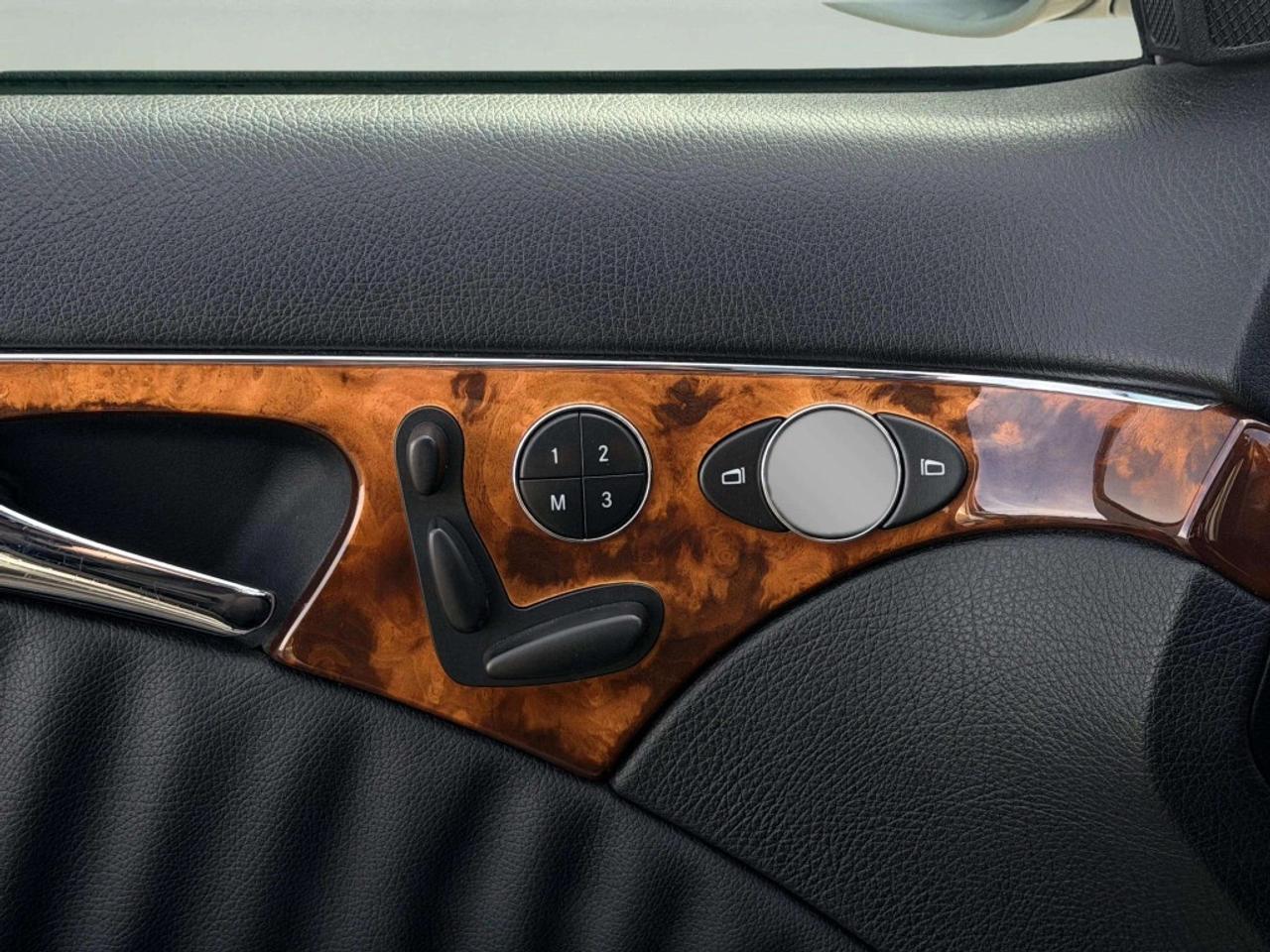 2007 Mercedes-Benz E-Class 4dr Sedan 3.5L 4MATIC Photo