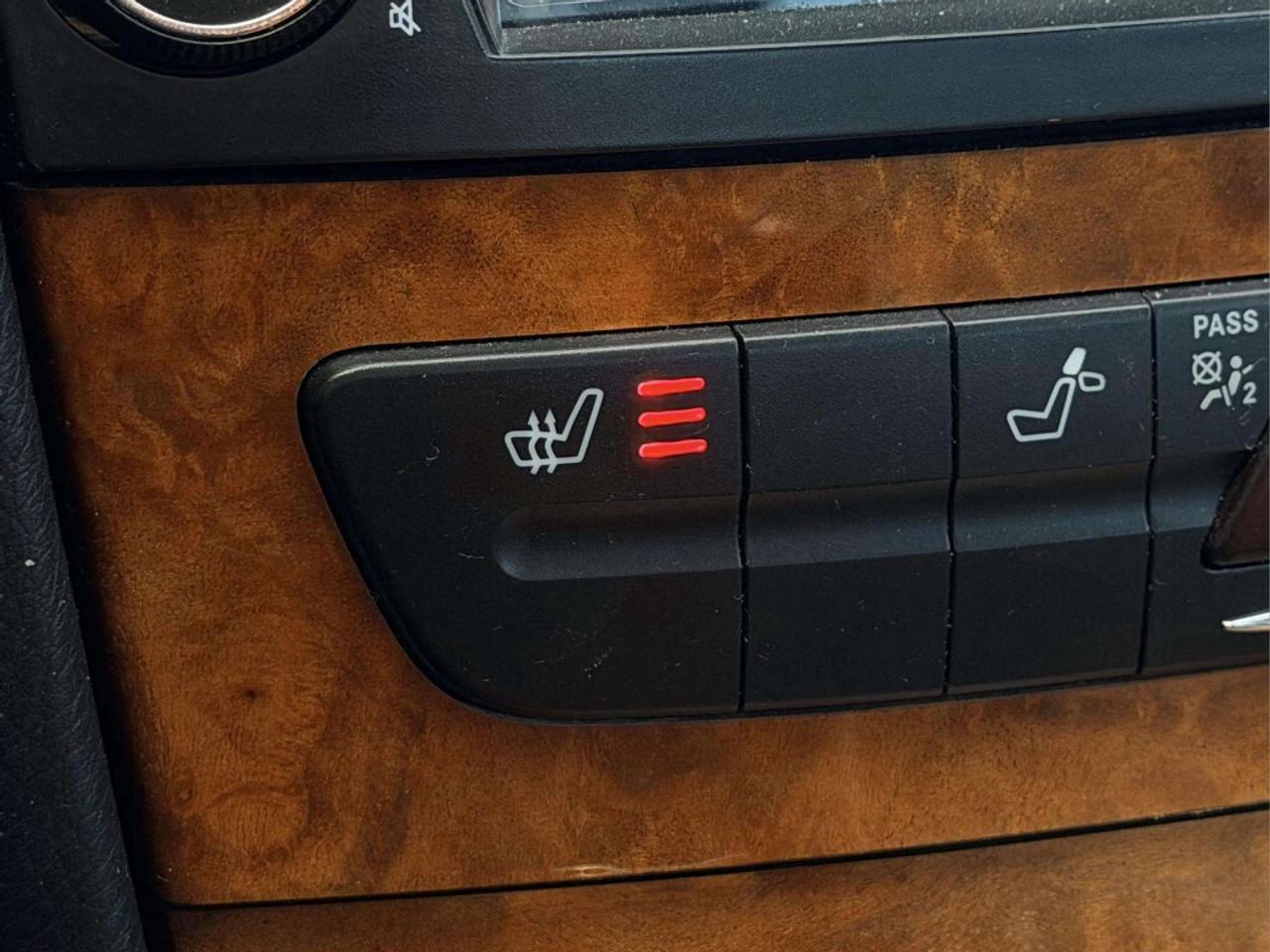 2007 Mercedes-Benz E-Class 4dr Sedan 3.5L 4MATIC Photo