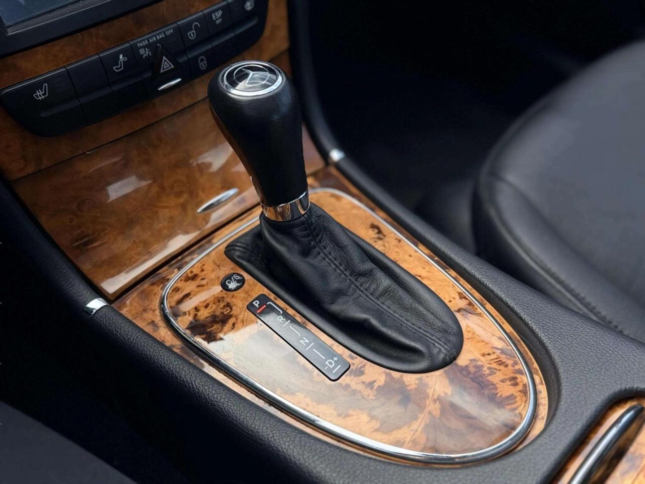 2007 Mercedes-Benz E-Class 4dr Sedan 3.5L 4MATIC Photo