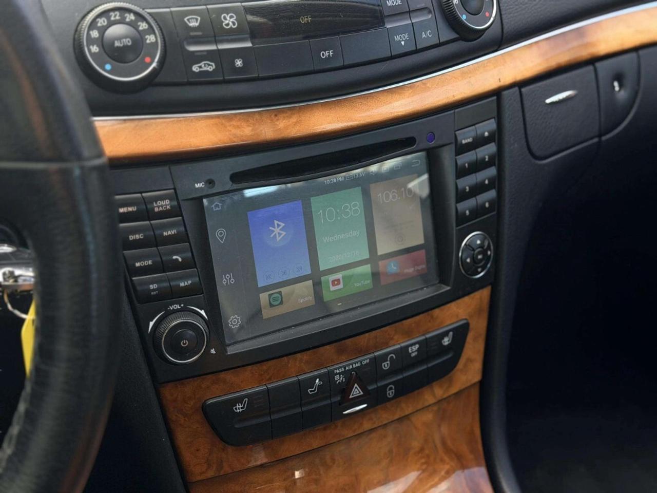 2007 Mercedes-Benz E-Class 4dr Sedan 3.5L 4MATIC Photo