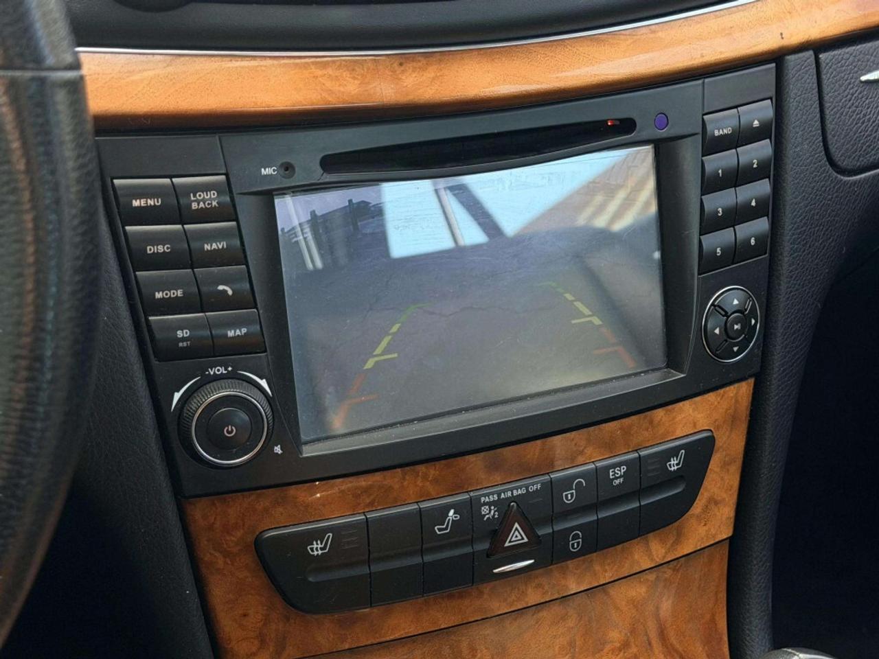 2007 Mercedes-Benz E-Class 4dr Sedan 3.5L 4MATIC Photo