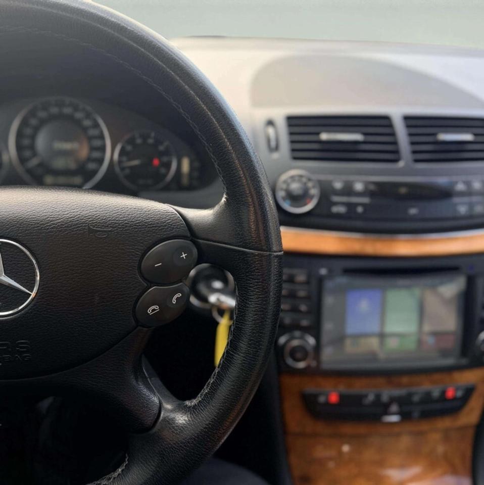 2007 Mercedes-Benz E-Class 4dr Sedan 3.5L 4MATIC Photo