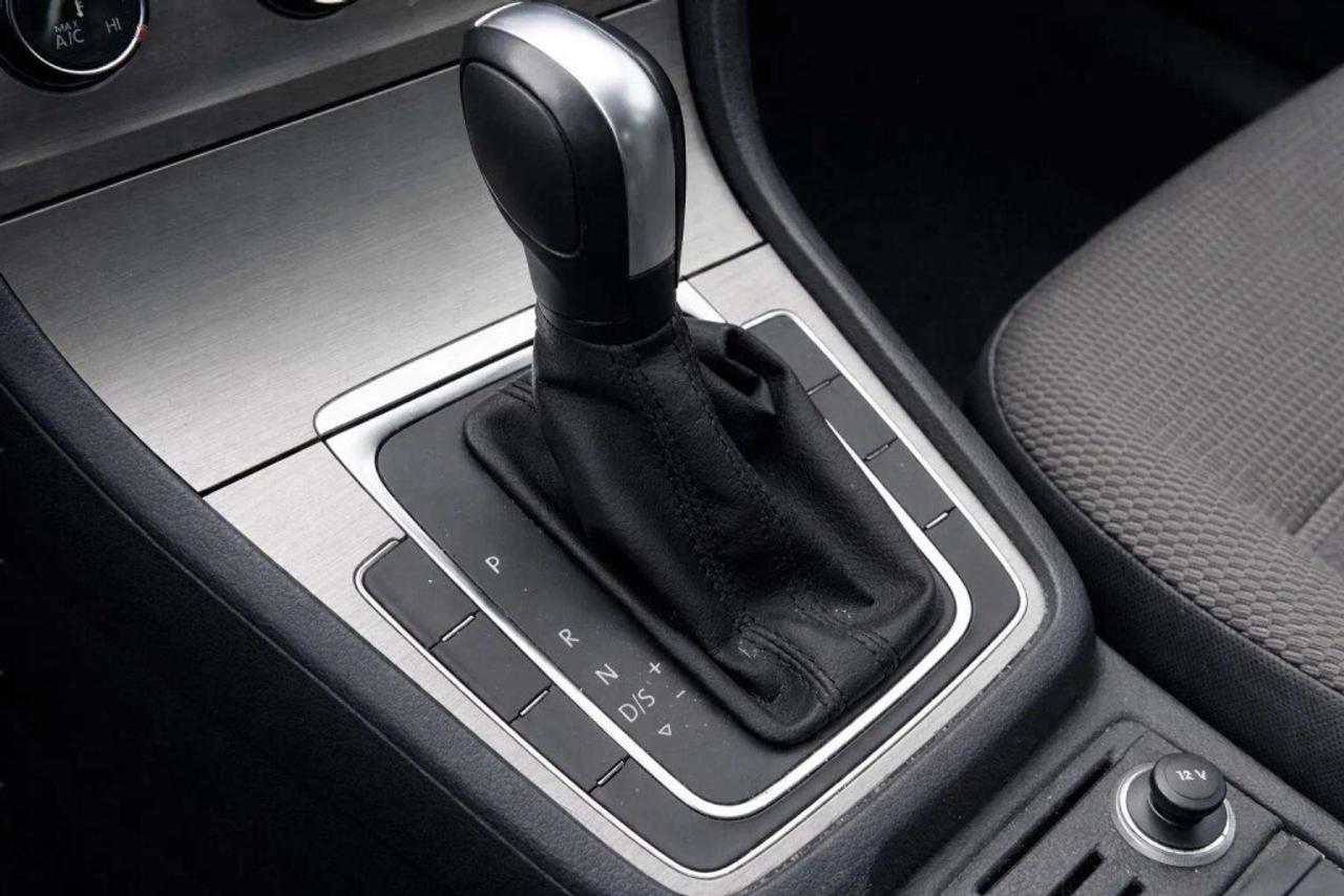 2015 Volkswagen Golf 1.8 TSI Trendline Photo