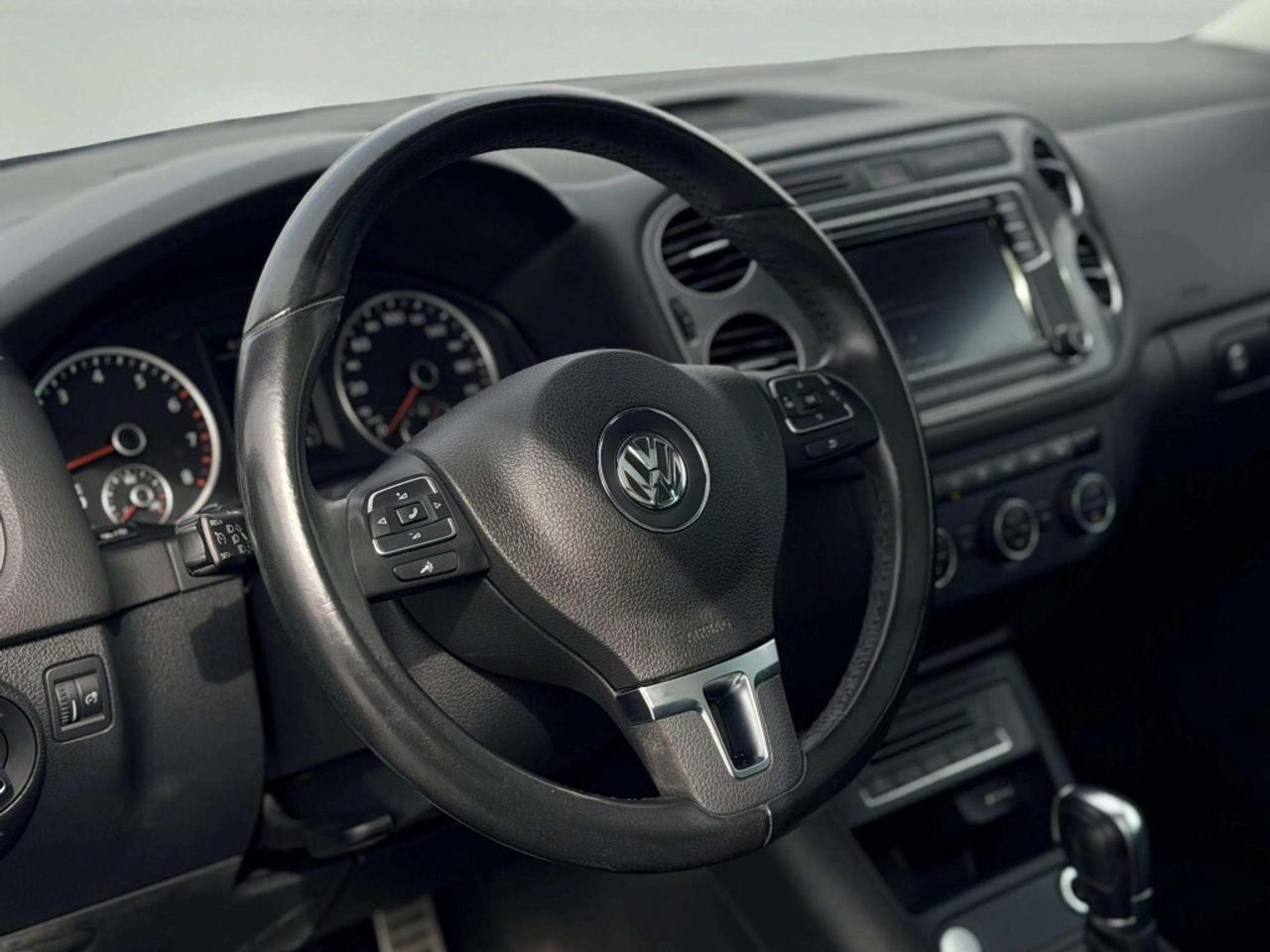 2017 Volkswagen Tiguan 4Motion Wolfsburg Edition Photo