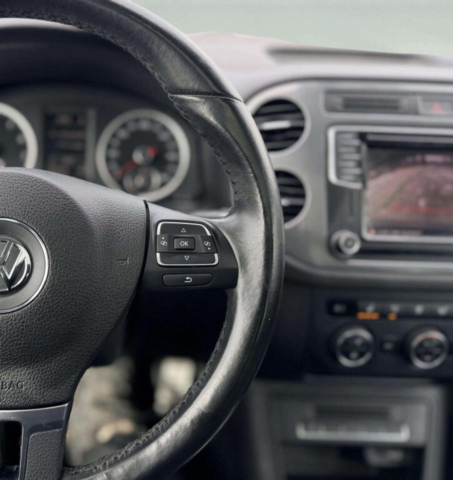 2017 Volkswagen Tiguan 4Motion Wolfsburg Edition Photo
