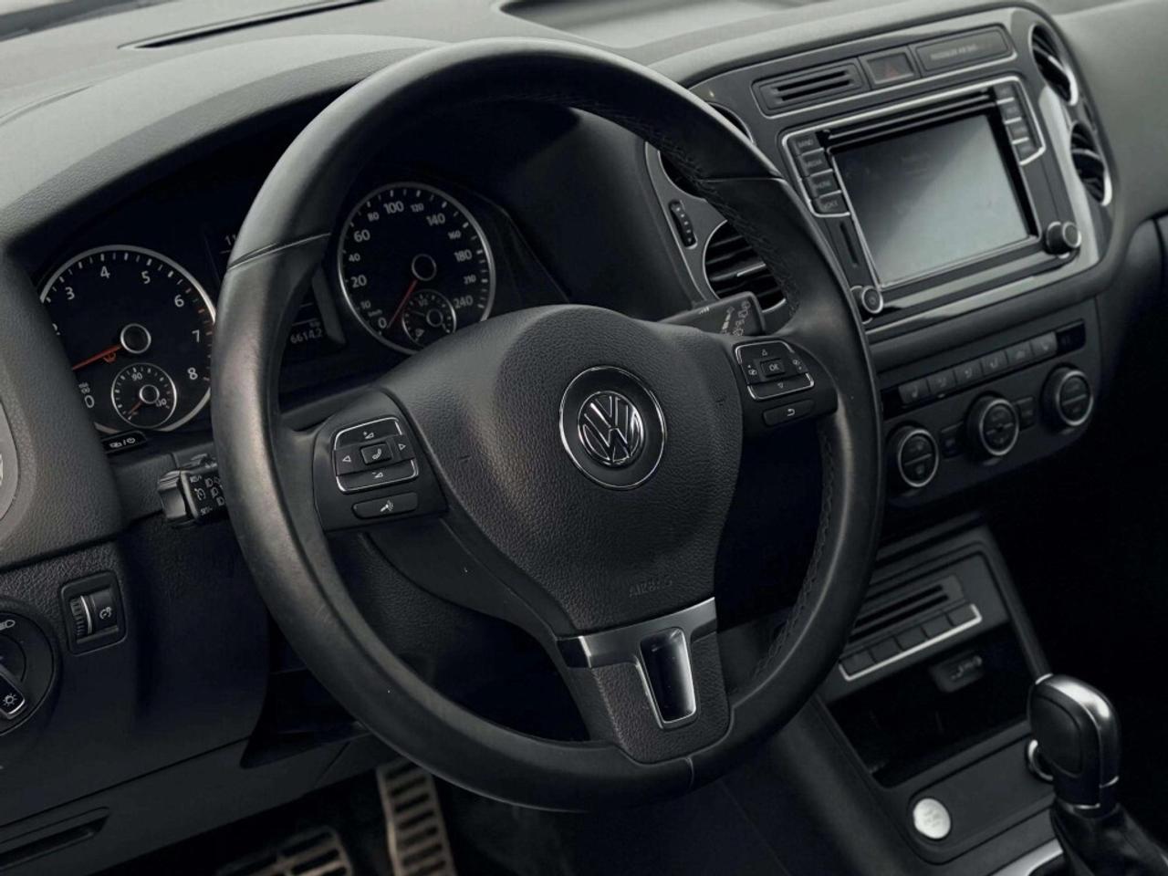 2017 Volkswagen Tiguan 4Motion Wolfsburg Edition Photo