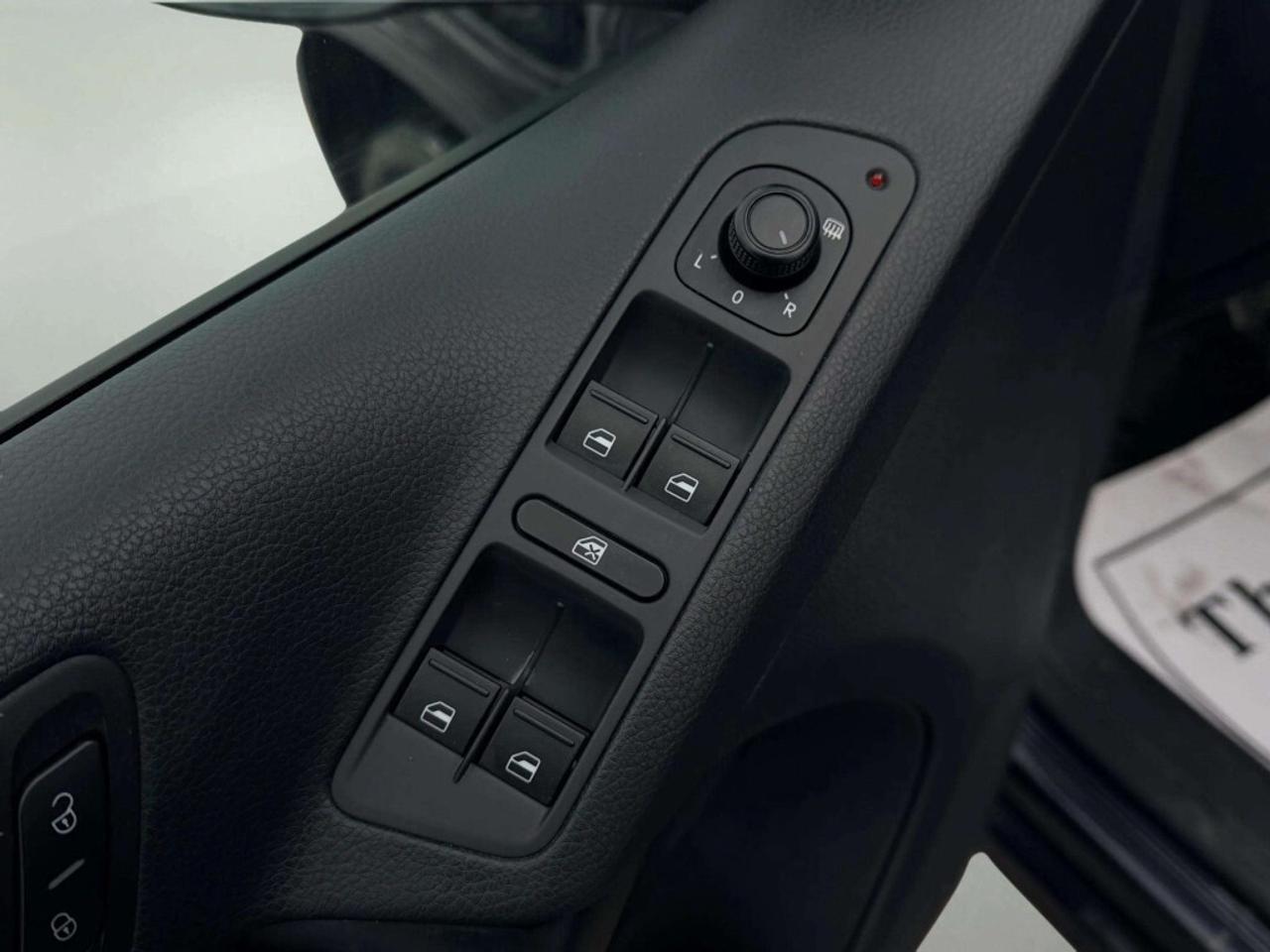 2017 Volkswagen Tiguan 4Motion Wolfsburg Edition Photo