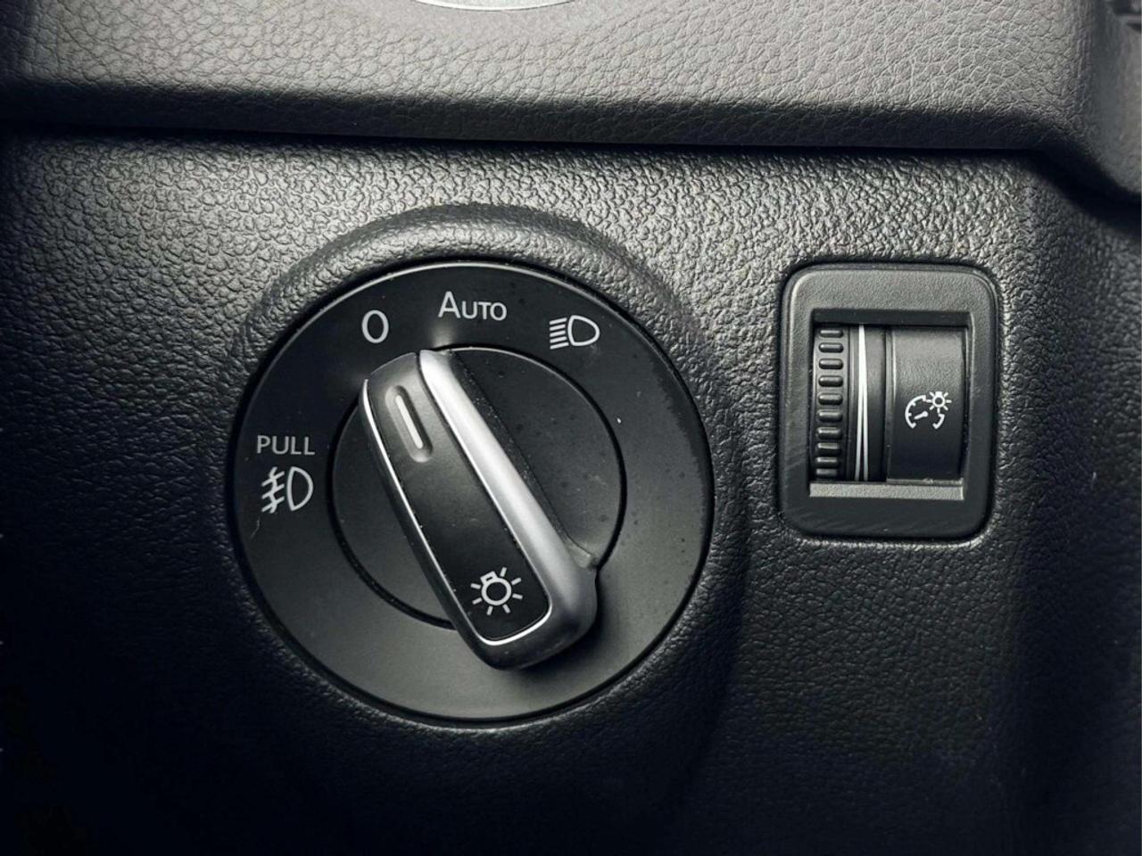 2017 Volkswagen Tiguan 4Motion Wolfsburg Edition Photo