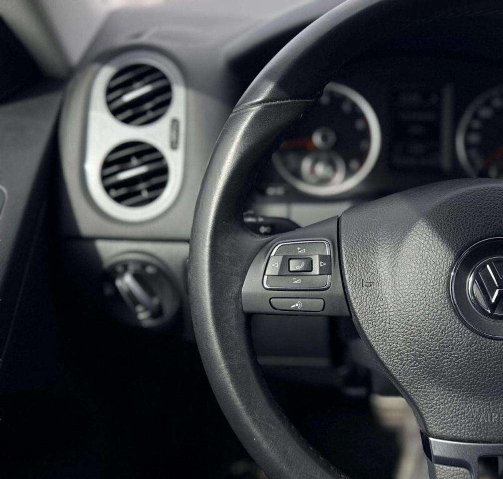 2017 Volkswagen Tiguan 4Motion Wolfsburg Edition Photo