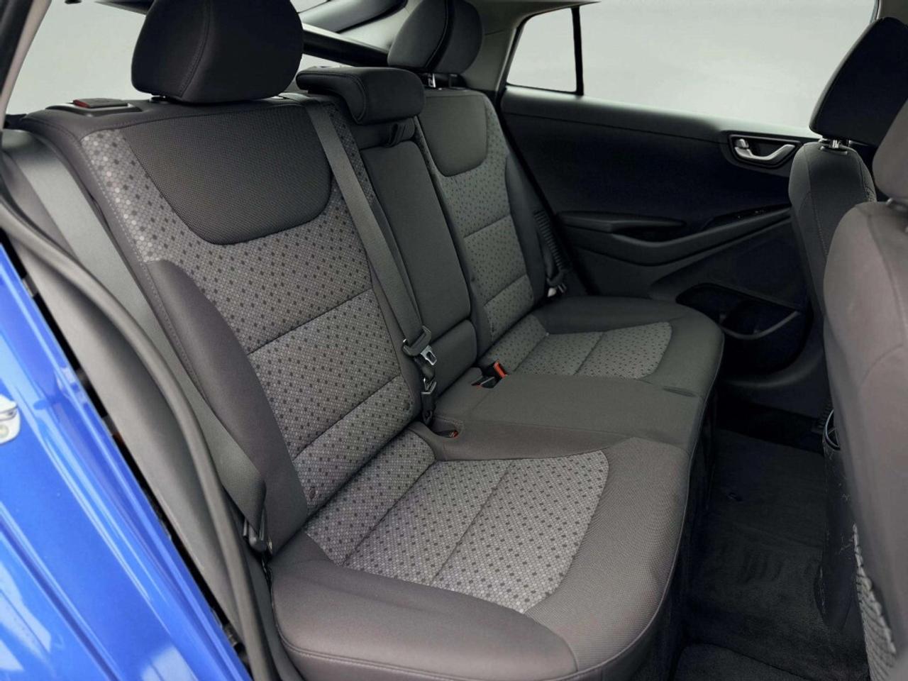 2018 Hyundai IONIQ PLUG IN HYBRID Photo