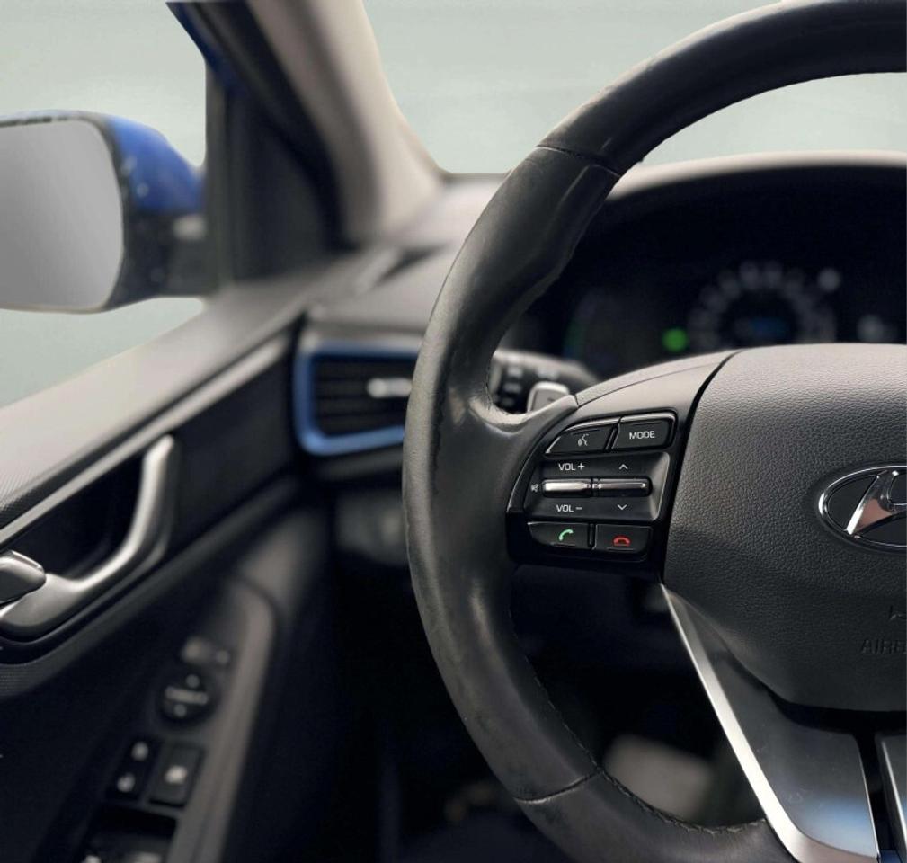 2018 Hyundai IONIQ PLUG IN HYBRID Photo