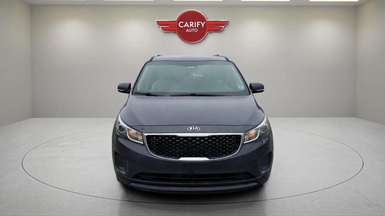 2015 Kia Sedona LX Photo