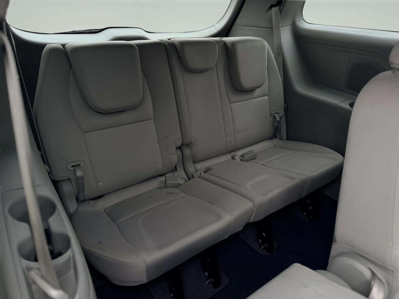 2015 Kia Sedona LX Photo