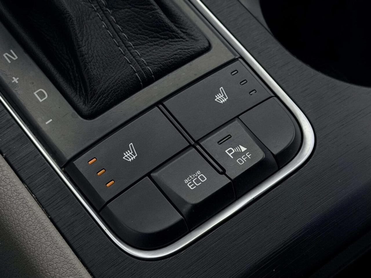 2015 Kia Sedona LX Photo