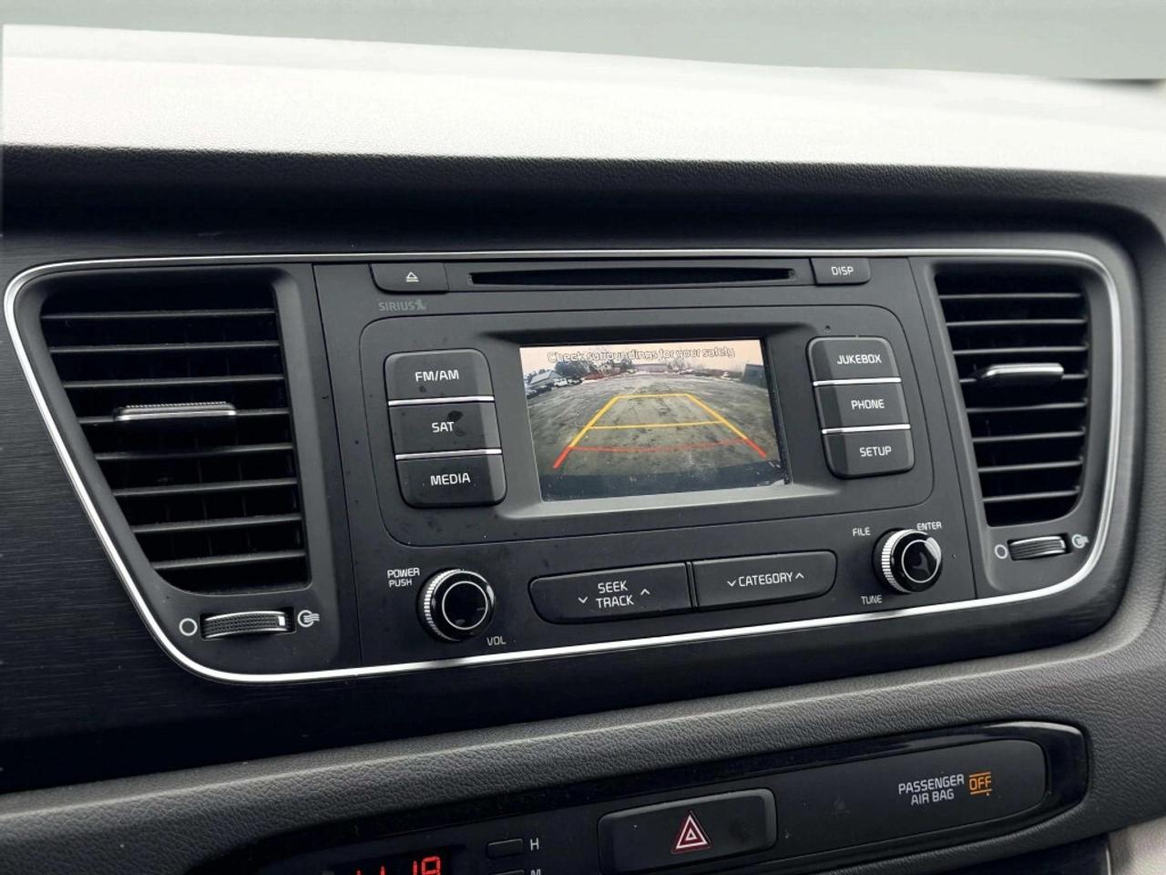 2015 Kia Sedona LX Photo