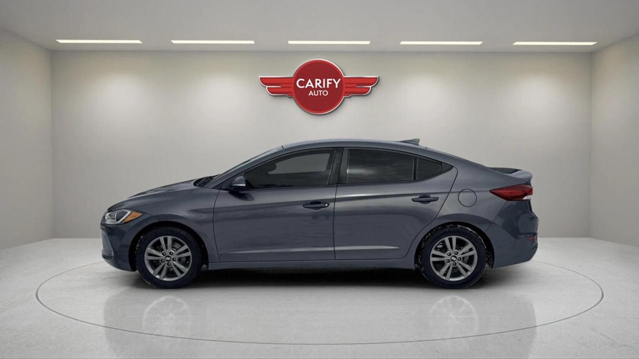 2017 Hyundai Elantra GLS Photo4