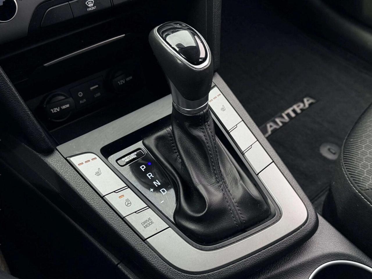 2017 Hyundai Elantra GLS Photo