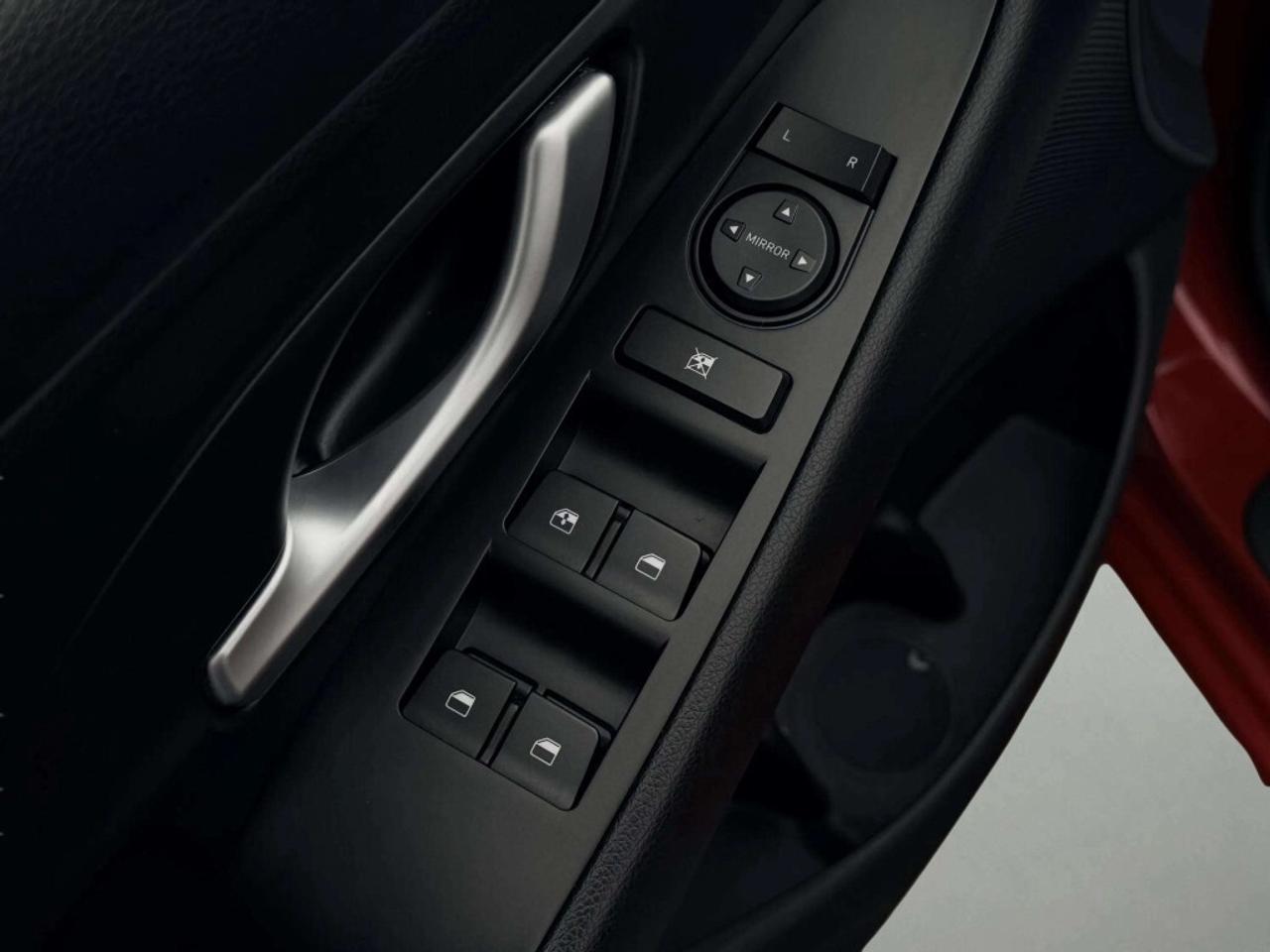 2019 Hyundai Elantra GT Luxury Photo