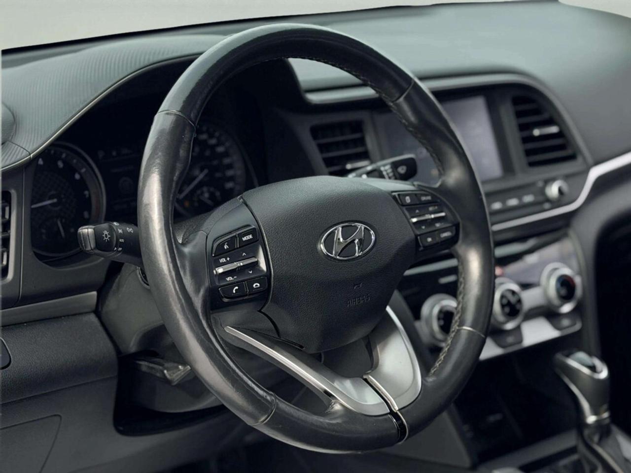 2019 Hyundai Elantra PREFERRED AUTOMATIC Photo