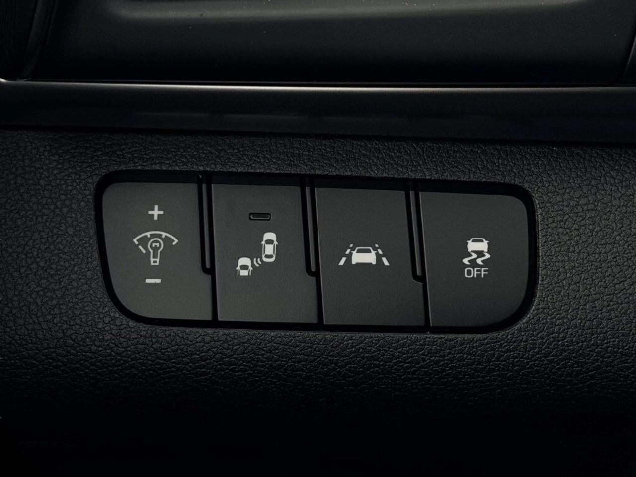 2019 Hyundai Elantra PREFERRED AUTOMATIC Photo