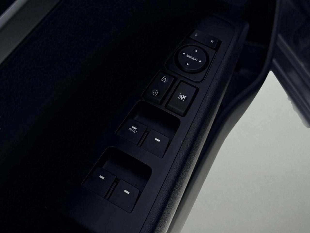 2019 Hyundai Elantra PREFERRED AUTOMATIC Photo